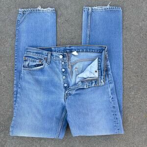 Vintage Y2K Levi’s 501 Button Fly Worn In Straight Leg Blue Jeans 32x36